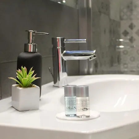 People Travel Bologna