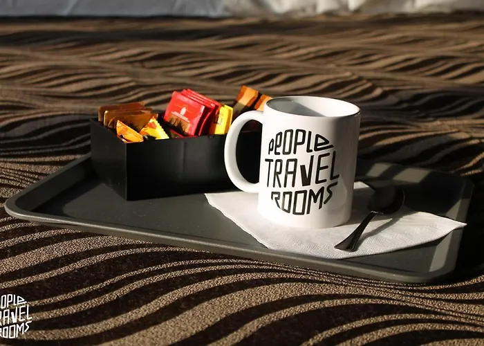 People Travel Pensión 3*