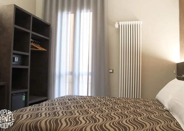 People Travel 3* Bolonha